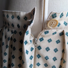 Load image into Gallery viewer, 80s Vintage Ivory Cotton Blend Pleated Midi Skirt
