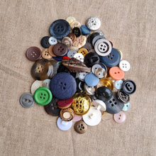 Load image into Gallery viewer, Assorted Buttons
