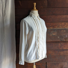 Load image into Gallery viewer, 90s Vintage White Polyester Pintuck Blouse
