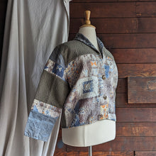 Load image into Gallery viewer, 90s Vintage Plus Size Cropped Tapestry Jacket
