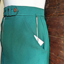Load image into Gallery viewer, 60s/70s Vintage Green Twill Midi Skirt
