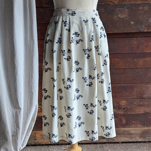 90s Vintage Plus Size White and Blue Floral Midi Skirt