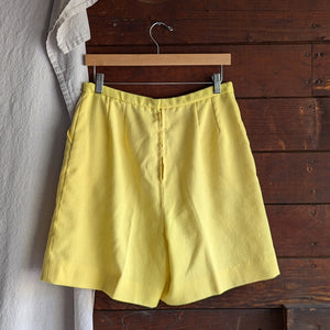 70s Vintage Yellow Daisy Shorts