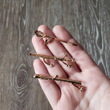 Load image into Gallery viewer, Tiny Gold Twig Hairclip
