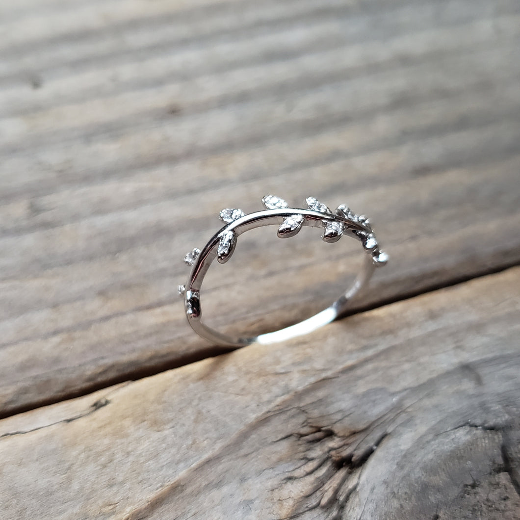 Sterling Silver Curved Vine Ring