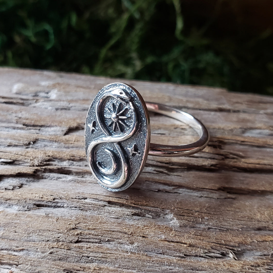 Sterling Silver Infinity Snake Ring (size 7-8)