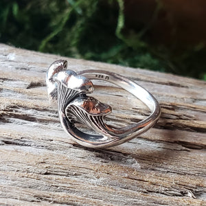 Sterling Silver Chanterelle Mushroom Ring (size 7)