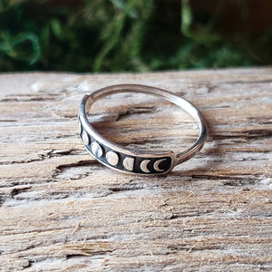 Sterling Silver Moon Phases Ring (size 7)