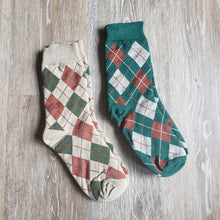 Load image into Gallery viewer, Argyle Pattern Socks

