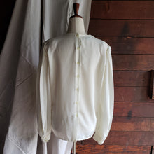 Load image into Gallery viewer, Vintage Heart-Embroidered White Blouse
